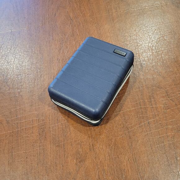 AWAY Travel The Mini Suitcase Toiletry Case United Polaris Amenity Kit Pouch - Picture 1 of 8